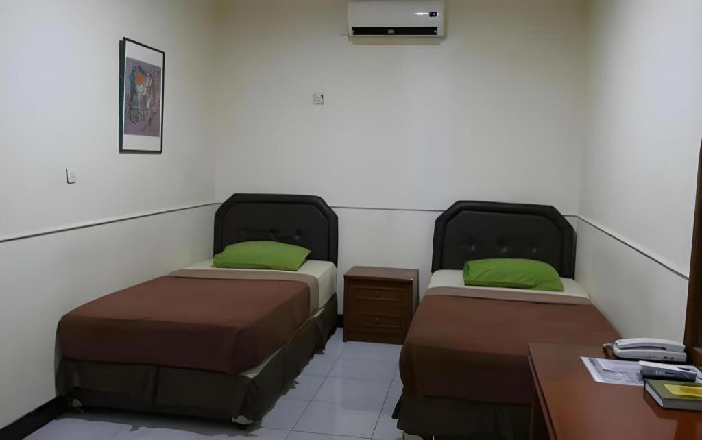 Mahadria Hotel Серанг Екстер'єр фото